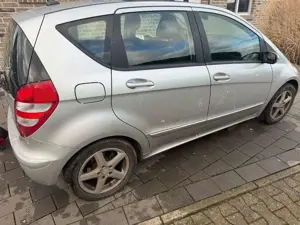 Mercedes-Benz A 200 A 200 (169.033)