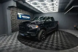 Dodge RAM 5.7 V8 HEMI 4x4 Offroad BLACK EDITION  LPG