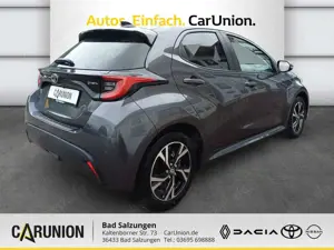 Toyota Yaris 1,5 l Hybrid Teamplayer Safety Comf. Paket Bild 4