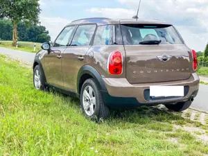 MINI One Countryman