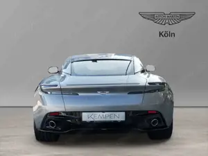 Aston Martin DB12 Aluminite Silver / Onyx Black / Ivory Bild 5