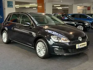 Volkswagen Golf VII Lim. 1.6 TDI *CUP*DSG*SITZH.*TEMPO.*PDC