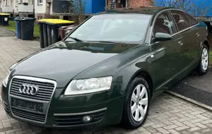 Audi A6 2.4 *TEMPO-AHK*