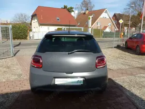 Citroen DS3 PureTech 130 Xenon/17Zoll/RFK/Leder/SHZ/BT Bild 4