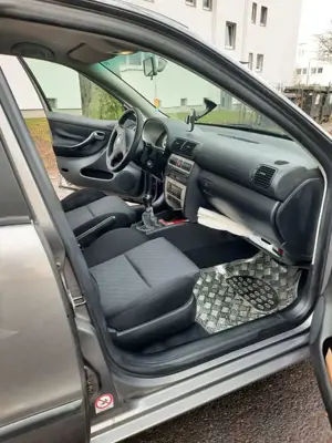 SEAT Leon Leon 1.6 Reference