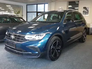 Volkswagen Tiguan Move +Panorama+Sport-Paket+IQDrive+RFK+Matrix LED+ Bild 2