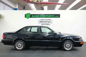 Audi V8 4.2 quattro/LEDER/KLIMAAUTOMATIK/SAMMLER Bild 3