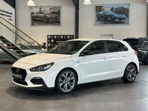 Hyundai i30 1.4 T-GDI N Line S-HE/2.HAND/NAVI/18LM/R-CAM