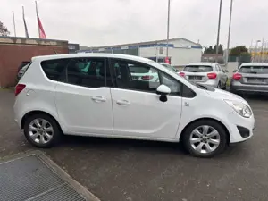 Opel Meriva B Active TÜV NEU PDC TEMP NAVI GARANTIE Bild 4