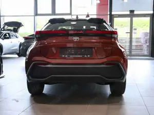 Toyota C-HR 2.0 Plug-in Hybrid Teamplayer NAVI SHZ PDC Bild 4
