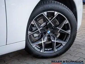 BMW X3 xDrive 20d M-Sport AHK ACC LED PANO 360° Bild 5
