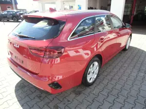 Kia Ceed SW / cee'd SW Ceed SW 1.4 T-GDI OPF Vision  Komfort Plus Paket Bild 5