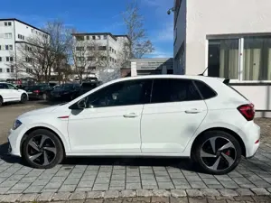 Volkswagen Polo GTI 2.0TSI DSG - NAV*IQ.DRIVE*BEATS*1HD!!! Bild 3