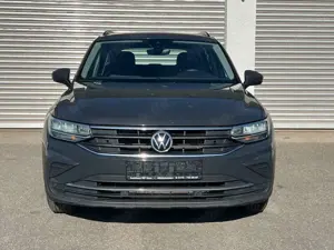 Volkswagen Tiguan 2.0 TDI/Life/Navi/Xen/Kamer/Acc/Spurhalte Bild 2