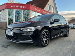 Volkswagen Golf VIII Style 1.5 eTSI DSG SHZ LHZ NAVI Kamera