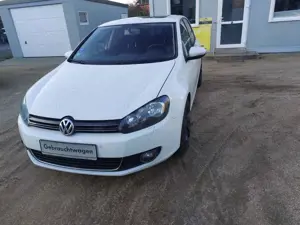 Volkswagen Golf Highline, Automatik,Allwetterreif., Klimaautomatik