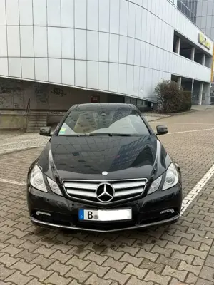 Mercedes-Benz E 250 CGI Coupe BlueEFFICIENCY Automatik Elegance