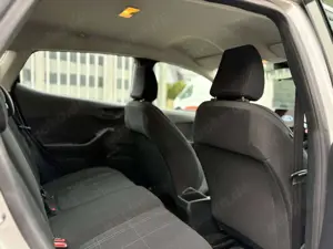 Ford Fiesta Cool  Connect Klima LED Navi Einparkhilfe LED Bild 5