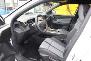 Opel Grandland X Grandland 1.2T eDCT6 GS AHK Tech-P Allwetter Bild 4