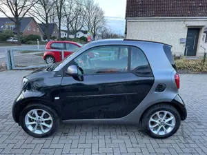smart forTwo Passion LED-NAVI-PANO-90PS-PDC-S.HEIZ-ALU Bild 4