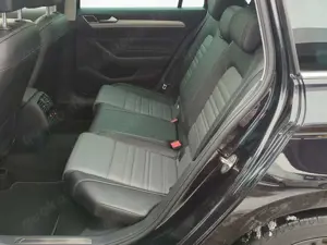 Volkswagen Passat Variant 2.0 TDI Elegance R-line 4Motion A Bild 5