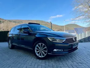 Volkswagen Passat Variant 1.8 TSI Highline Virtual-Pano-LED Bild 1