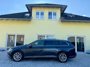 Volkswagen Passat Variant 1.8 TSI Highline Virtual-Pano-LED Bild 4