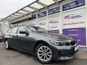 BMW 318 i #Aut.# *VollDigital*CarPlay*LED*PDC*