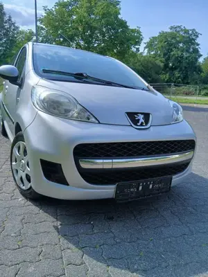 Peugeot 107 Bild 3