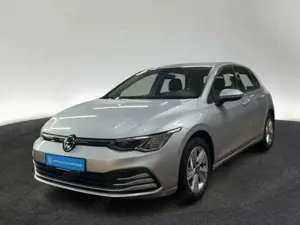 Volkswagen Golf VIII 1.5 TSI Life Navi Sitzhzg LED App Bild 2