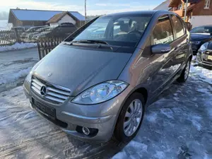 Mercedes-Benz A 200 *SEHR GEPGLEGT* 1.HAND,8 FACH,SERVICE NEU