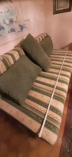 Sofa Schlafsofa in grün- beige L. ca. 200 cm.  