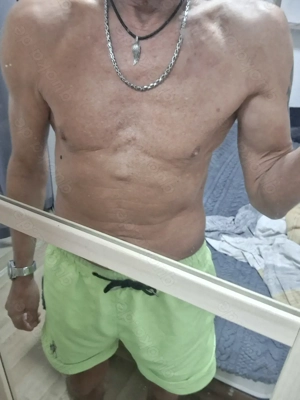 Suche reife Frau oder Rentnerin für Afäre