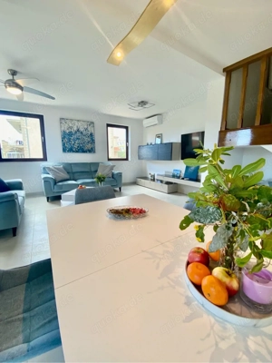 Ferienhaus Kroatien,Kastel Stafilic,4SFZ,Meerblick,Strand,großes Grundstück Bild 5
