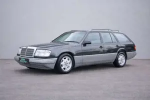 Mercedes-Benz E 230 E-Klasse TE