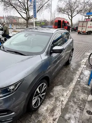 Nissan Qashqai 2l DIG-T DCT ACENTA Bild 2