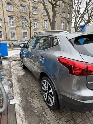 Nissan Qashqai 2l DIG-T DCT ACENTA Bild 3