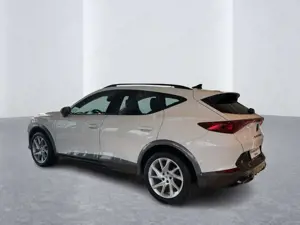 CUPRA Formentor 1.4 DSG e-HYBRID Parklnkassitent Navi Bild 2