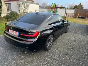 BMW 320 i M Sport,Leder,Head-Up,Laser,Live C.Prof Bild 3
