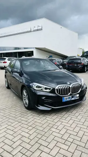 BMW 118 118 i M Sport mit BMW EuroPlus Garantie| TÜV NEU