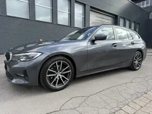 BMW 320 320 d Advantage Touring R-Cam 360 H/K ACC HUD 18