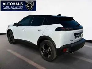 Peugeot 2008 GT Hybrid 145 *NAVI*Keyless*LED Bild 3