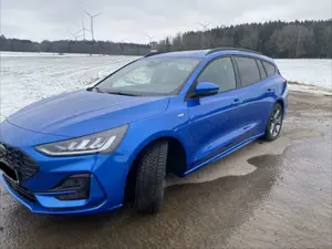 Ford Focus Focus Turnier 1.0 EcoBoost Hybrid Aut. ST-LINE X