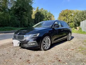 Skoda Octavia iV STYLE/Garantie/HUD/DCC/Matrix/CarPlay