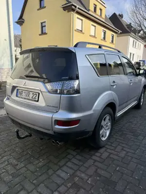 Mitsubishi Outlander 2.2 DI-D 4WD Bild 5