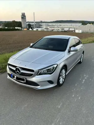 Mercedes-Benz CLA 200 4matic LED SITZH. TOP GEPFLEGT + VIDEO!