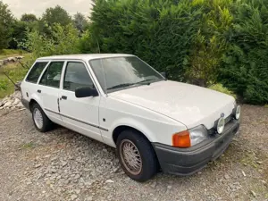 Ford Escort