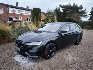 Skoda Octavia Combi 2.0TDI DSG RS *Navi,APP,VC,Matrix,SHZ*