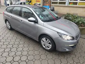 Peugeot 308 SW e-HDi 115 Stop  Start Niveau 2 Business-Line Bild 2