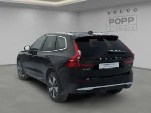 Volvo XC60 T6 AWD Recharge Core 4xSHZ ACC H/K LHZ NAVI Bild 3